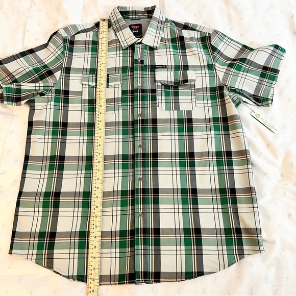 NWT Wrangler Short Sleeve Plaid Outdoor Utility Shirt-Green Black-XL - Picture 14 of 16